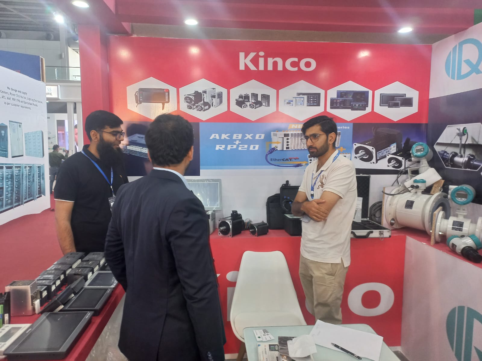 Meeting industry professionals